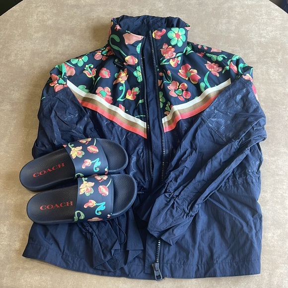 Coach Floral Windbreaker - Picture 4 of 5